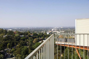 Mountain View Oasis